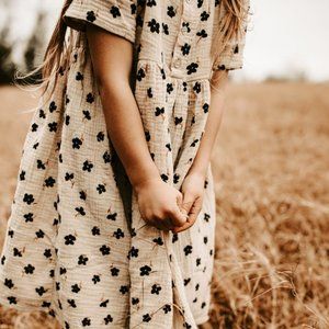 Rylee + Cru Esme Winter Flower